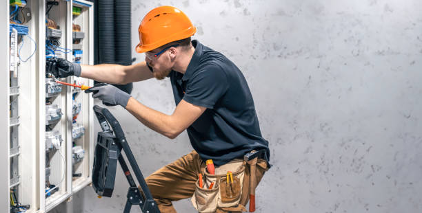 Best Commercial Electrician Services  in North Tunica, MS